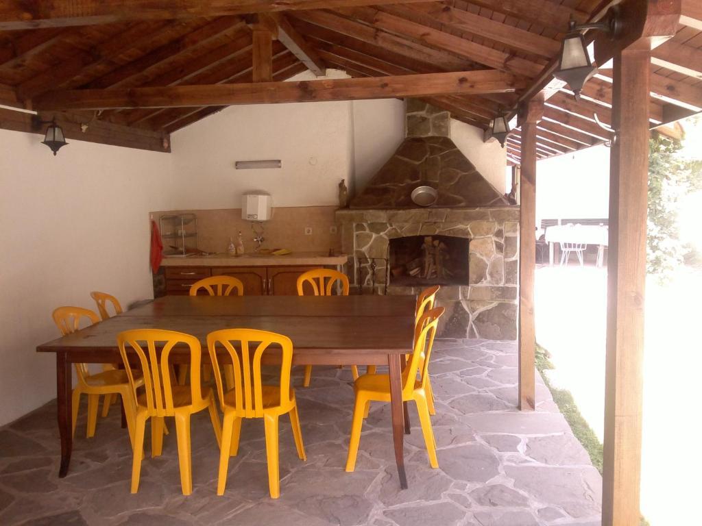 Villa Nanevi Teteven Buitenkant foto