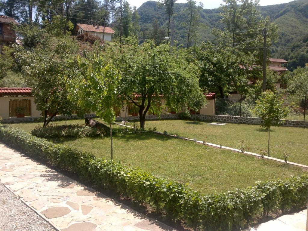 Villa Nanevi Teteven Buitenkant foto