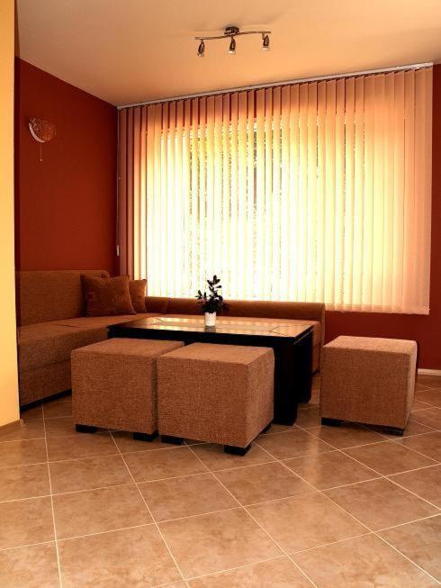 Villa Nanevi Teteven Kamer foto