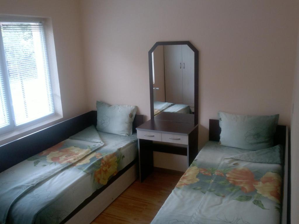 Villa Nanevi Teteven Kamer foto