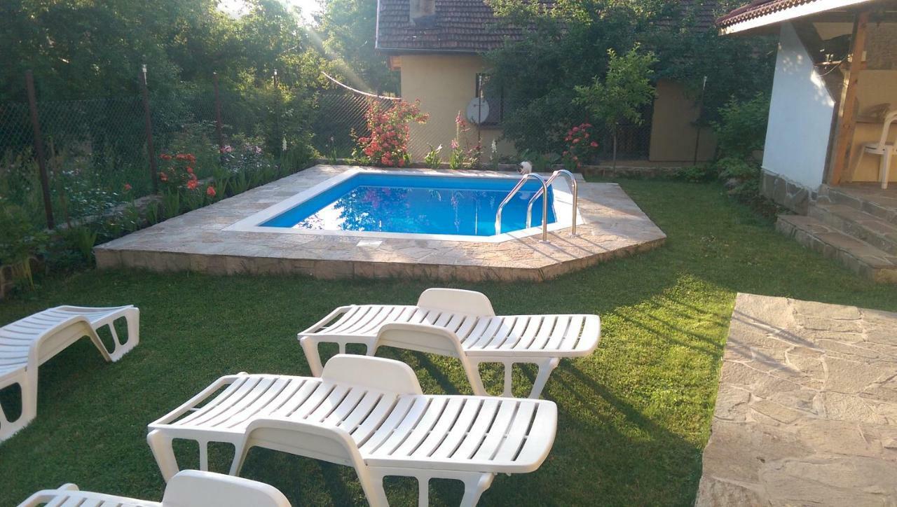 Villa Nanevi Teteven Buitenkant foto